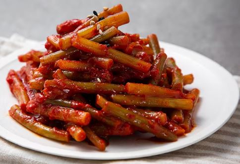 Marinated Garlic Scapes 200g