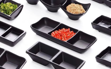 Sauce bowl with three compartments