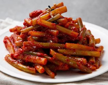 Marinated Garlic Scapes 200g